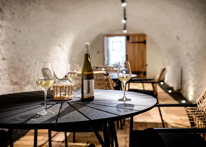 Bandi Weekend House *