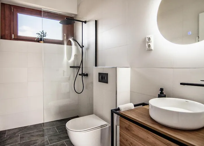 Bandi Weekend House Apartament Somlojeno